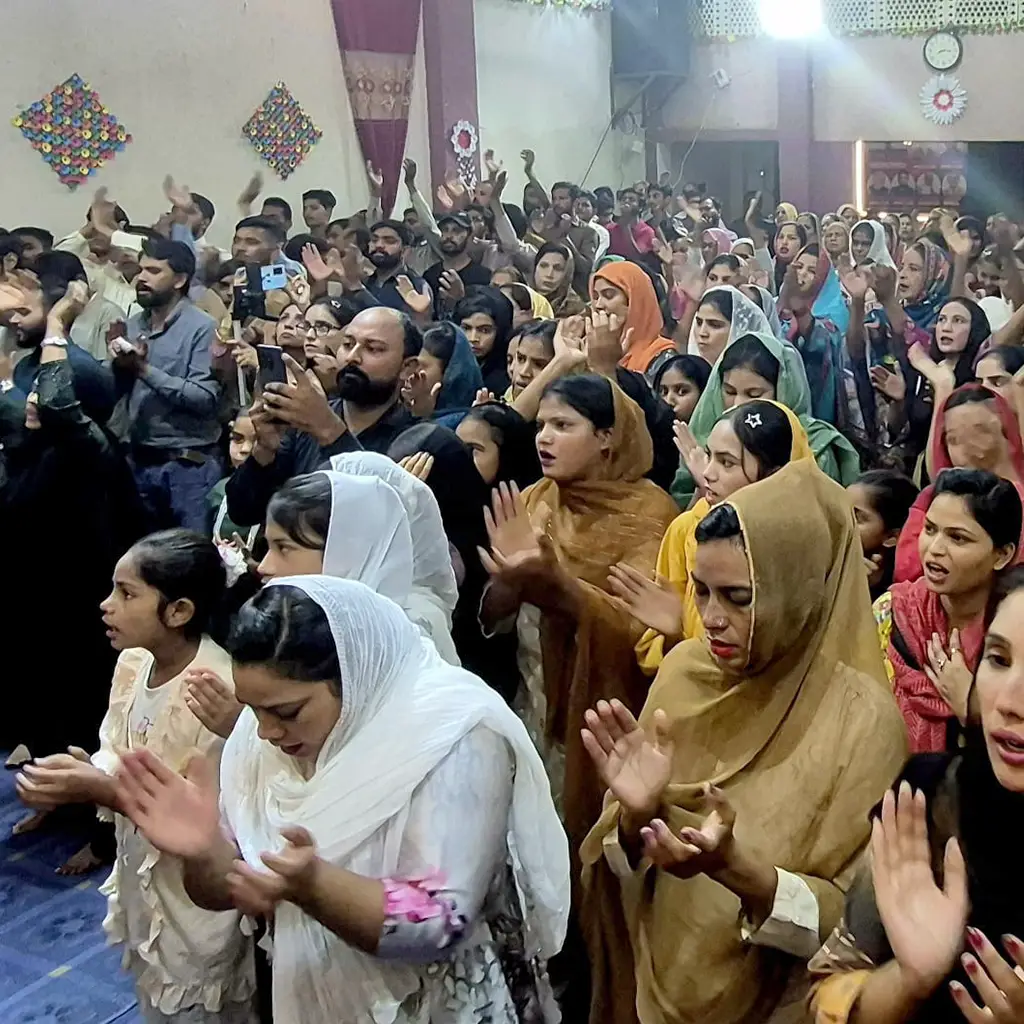 Victory Pakistan - Courage and Committment in the Pakistan Church